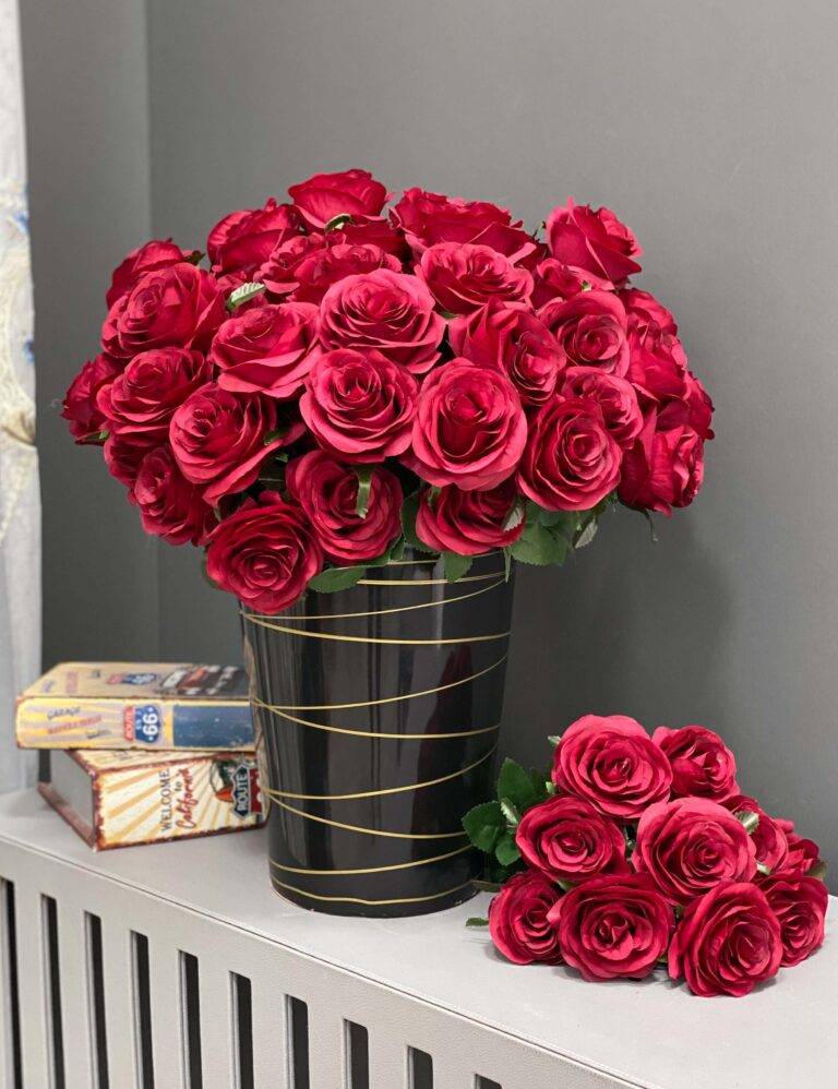 Read more about the article Artificial Flower Gifts and Bouquets