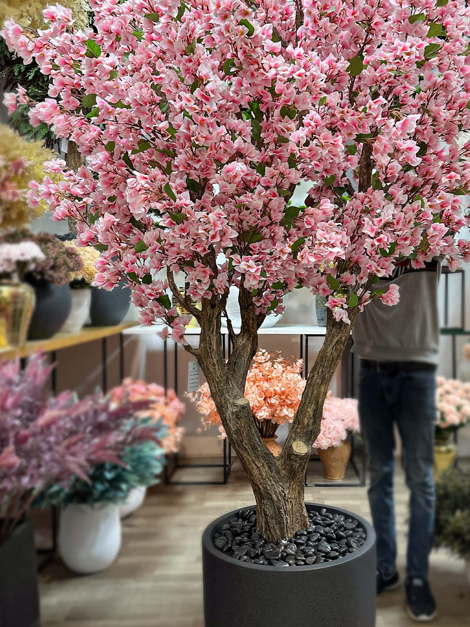 9441pk(2) Brighten your space with our stunning Bougainvillea Tree, standing 250cm tall and full of vibrant colors! Transform your decor today!